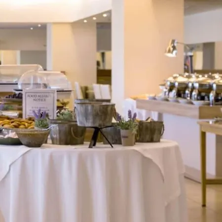 Ariti Grand Hotel 4*